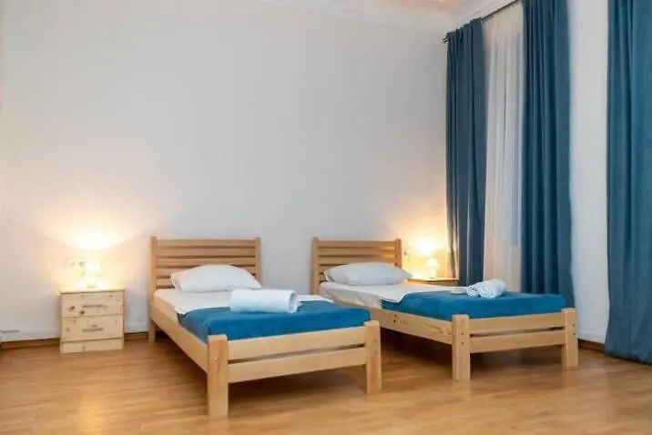 Opera House 2Br Apt With Tbilisi Charm - By Wehost Appartement